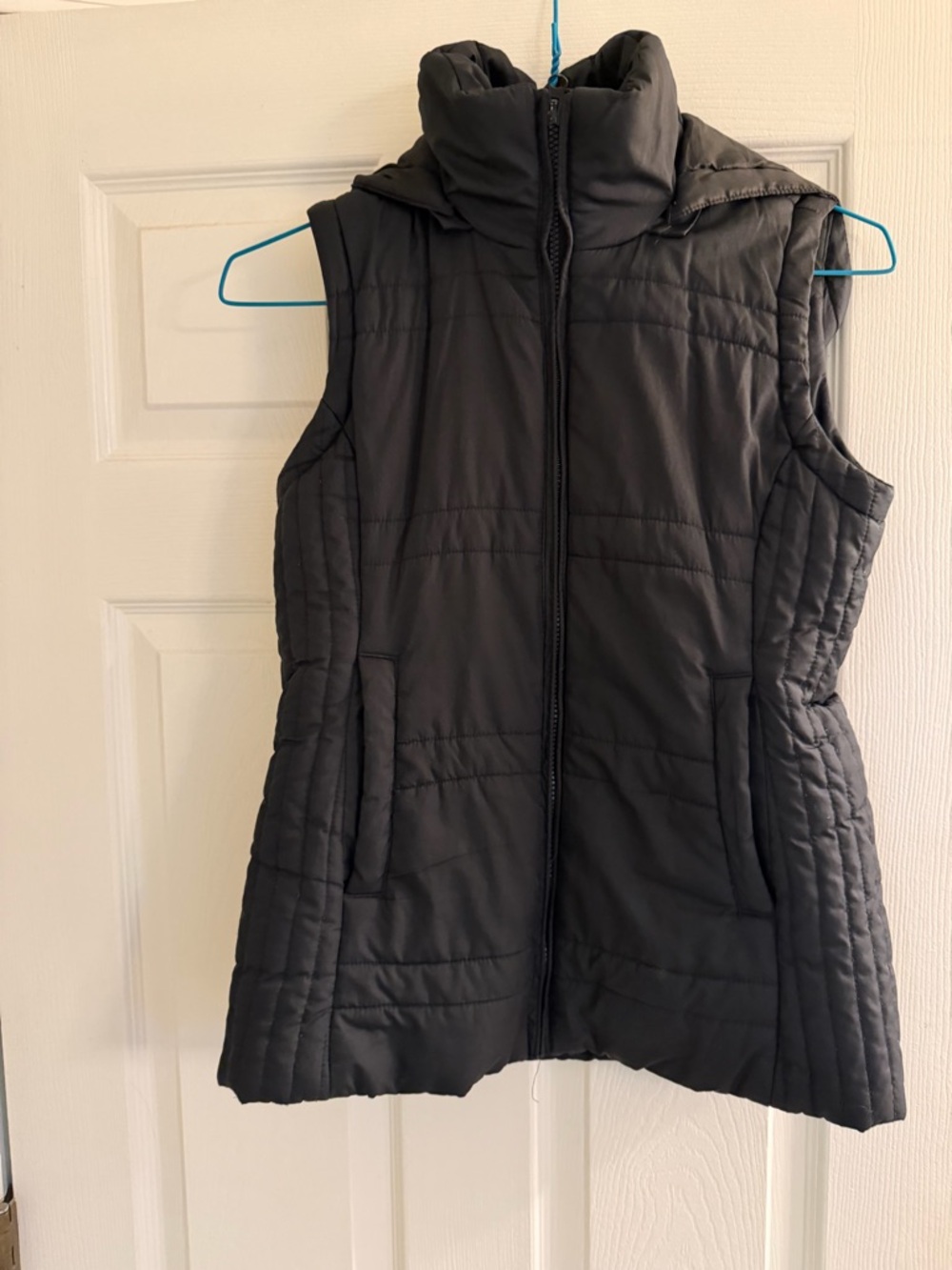 New York & Company Black Quilted Hooded Puffer Vest